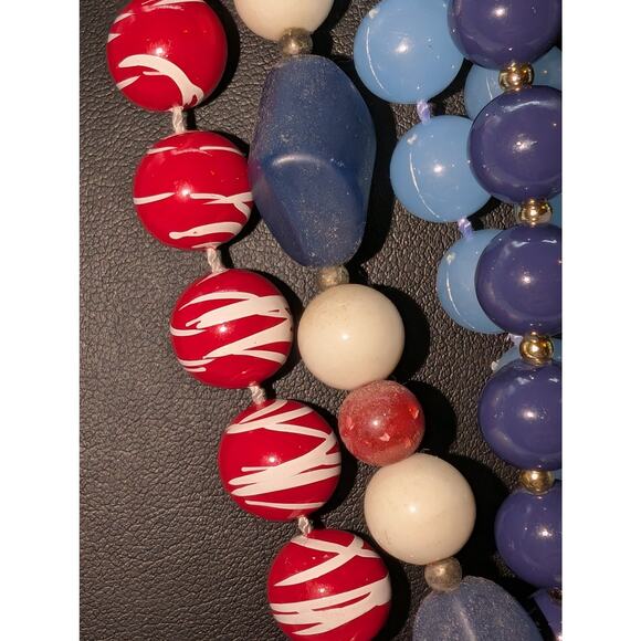 Lot of Five Vintage Acrylic Red White Blue Beaded Necklaces to Mix or Match - Picture 2 of 6